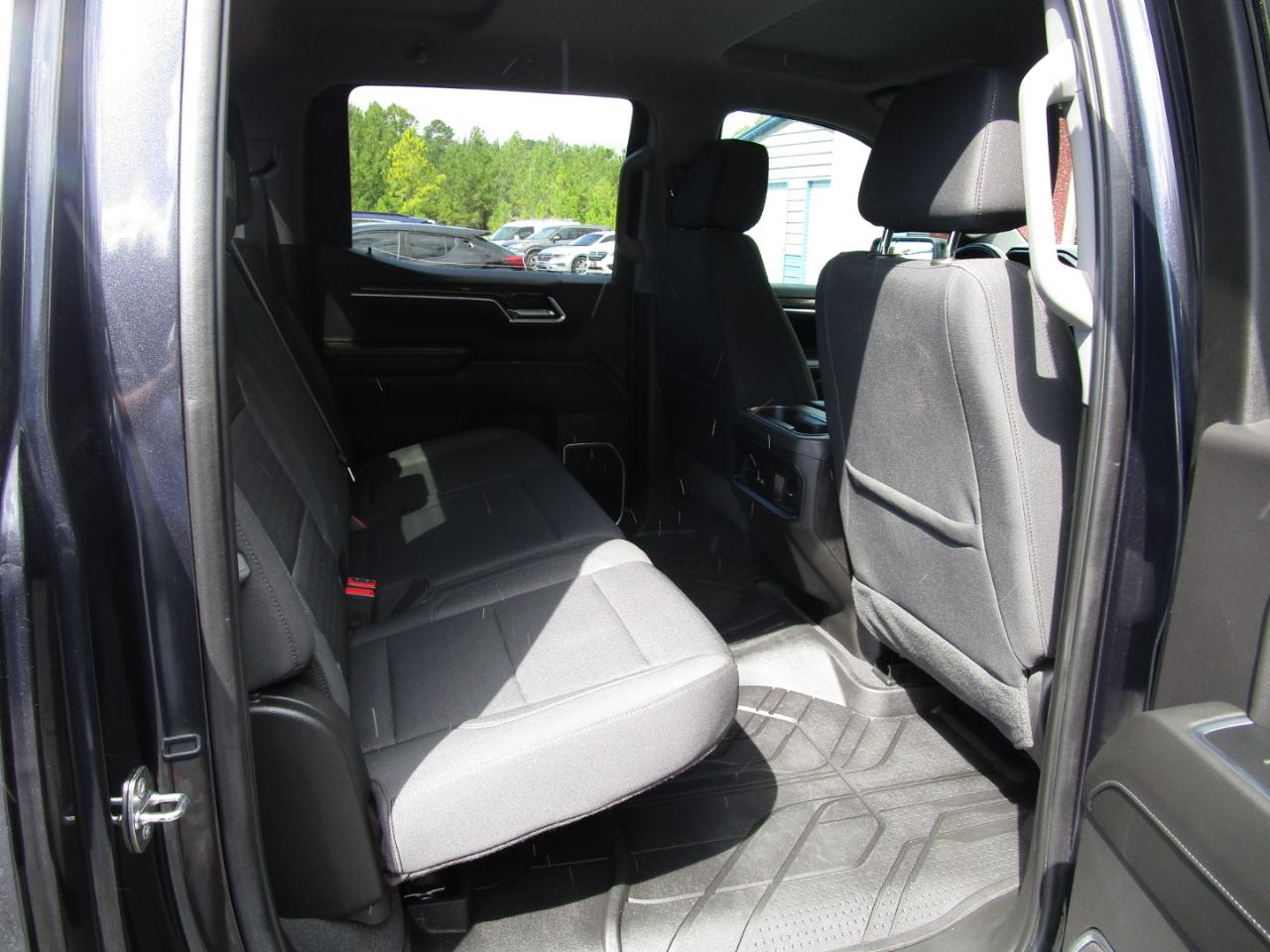 Chevrolet Silverado 1500 2WD Crew Cab 147" RST 2022