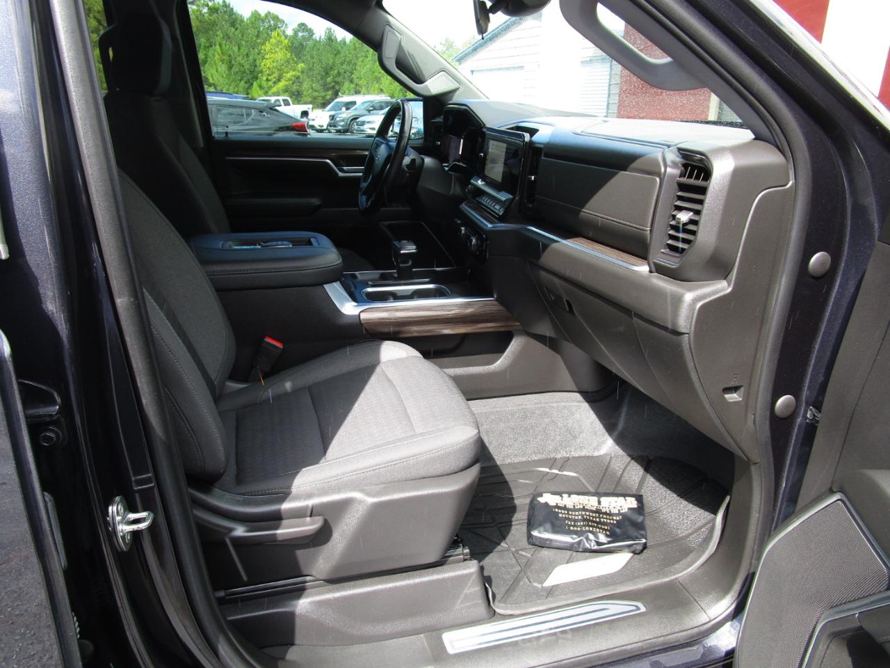 Chevrolet Silverado 1500 2WD Crew Cab 147" RST 2022
