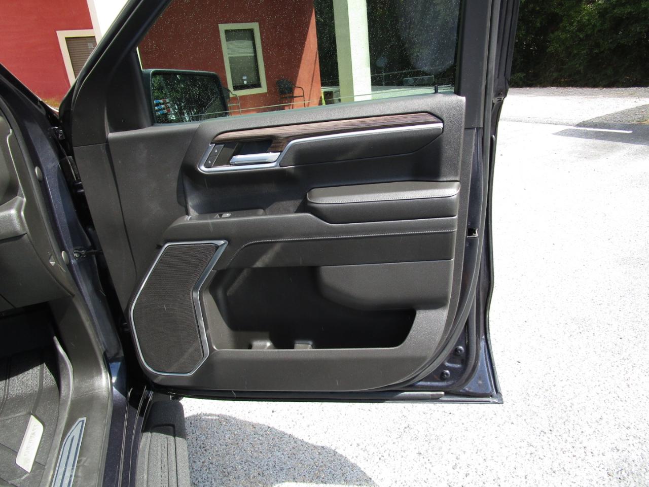 Chevrolet Silverado 1500 2WD Crew Cab 147" RST 2022