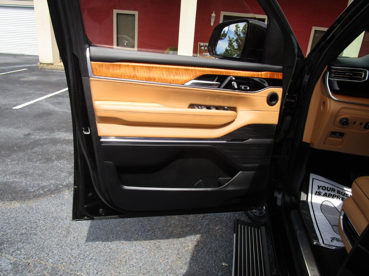 Jeep Grand Wagoneer Series III 4x4 2022