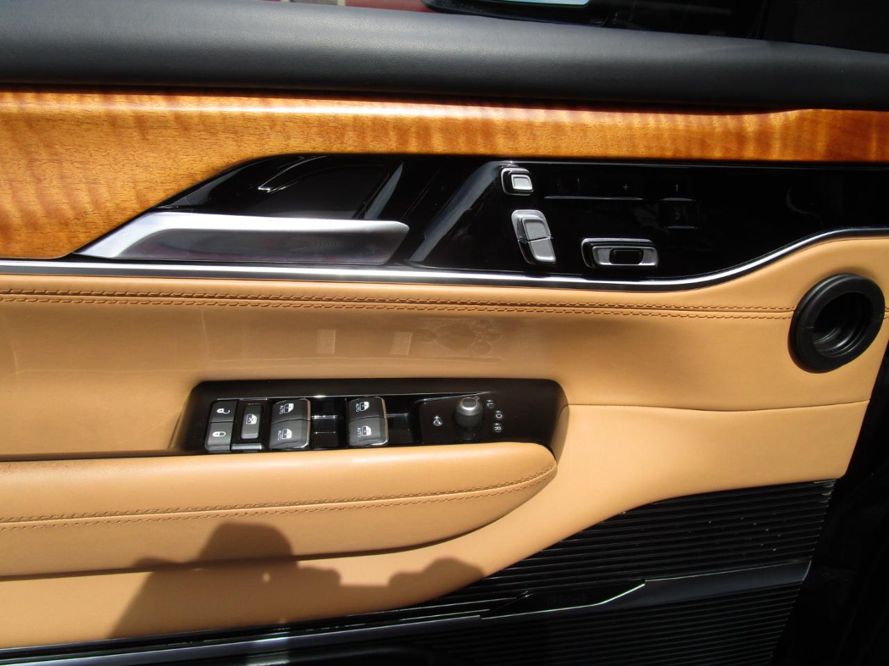 Jeep Grand Wagoneer Series III 4x4 2022