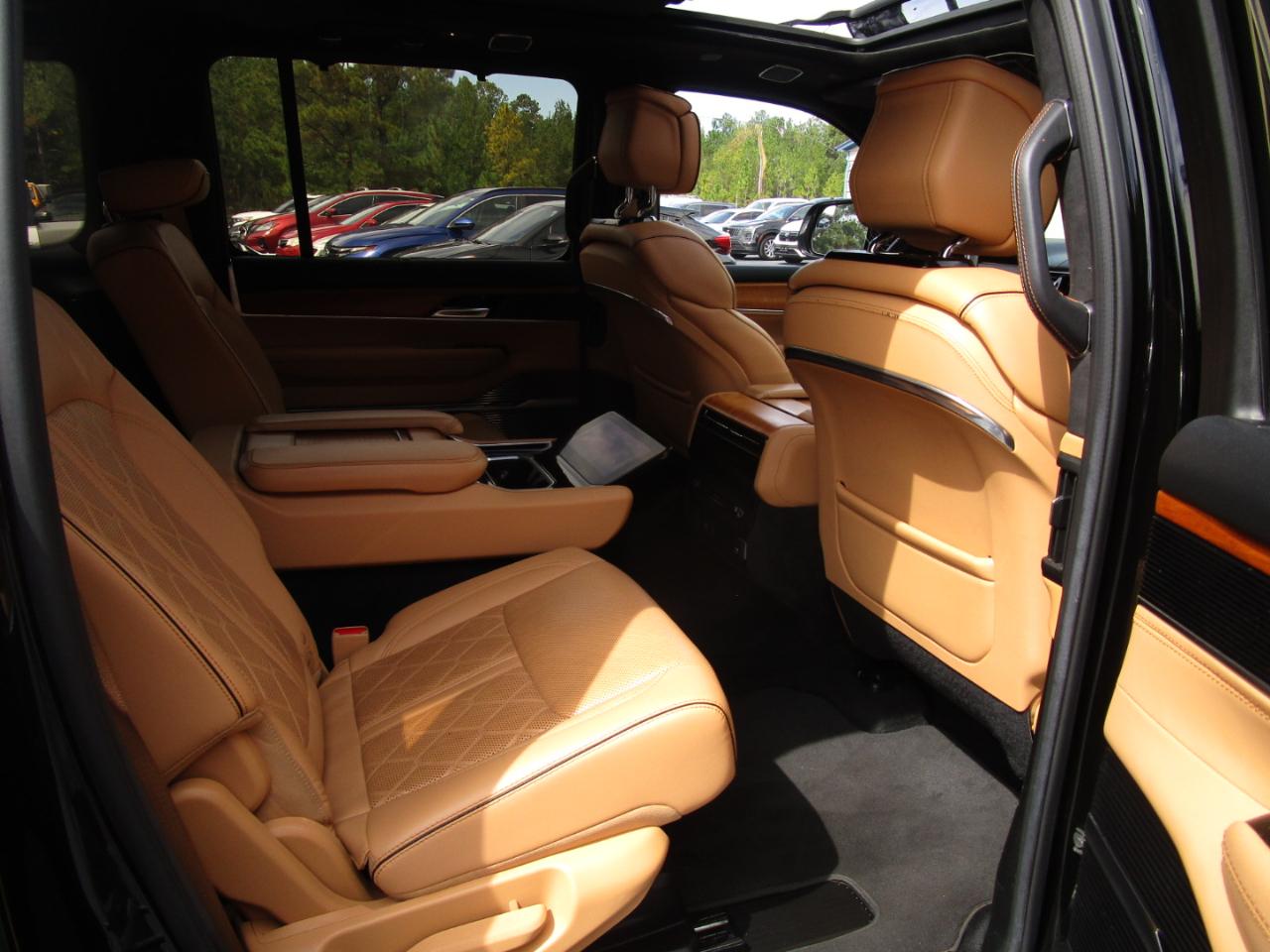 Jeep Grand Wagoneer Series III 4x4 2022