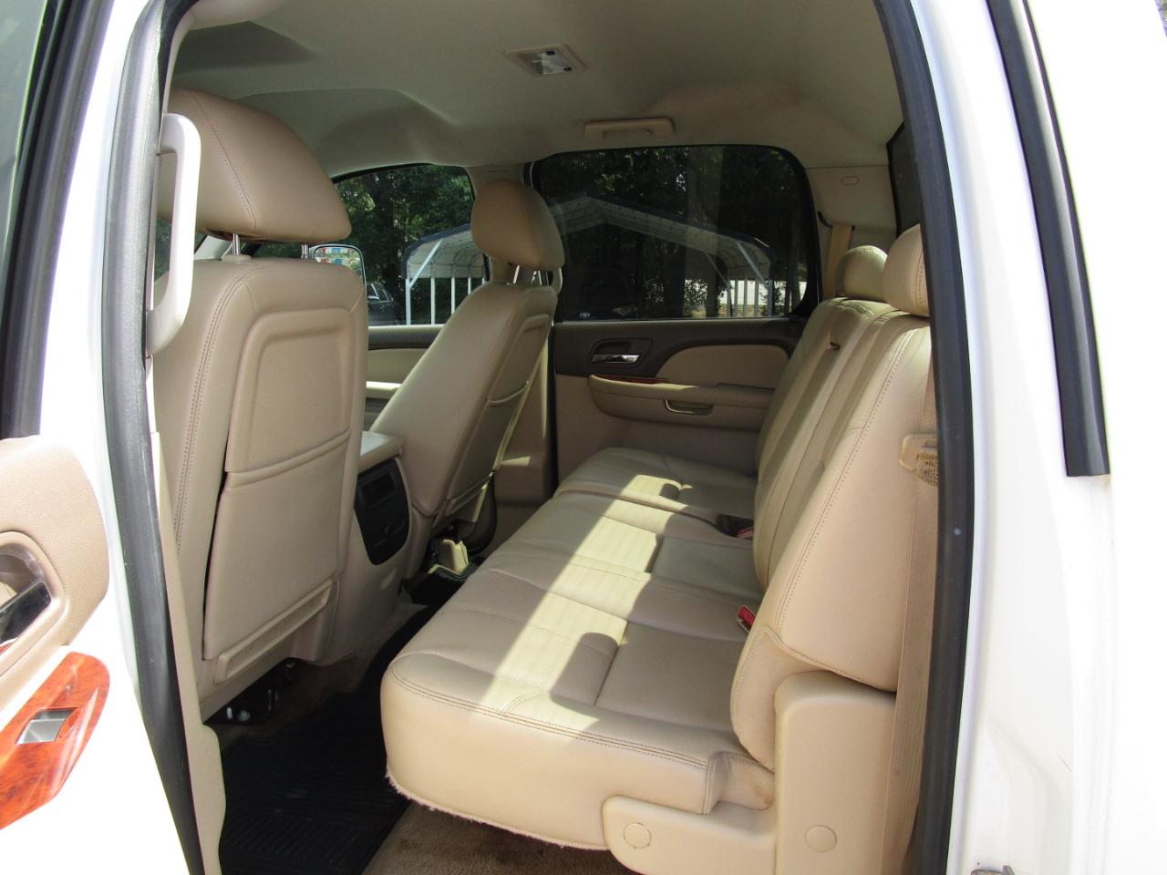 Chevrolet Silverado 2500HD 4WD Crew Cab 153.7" LTZ 2012
