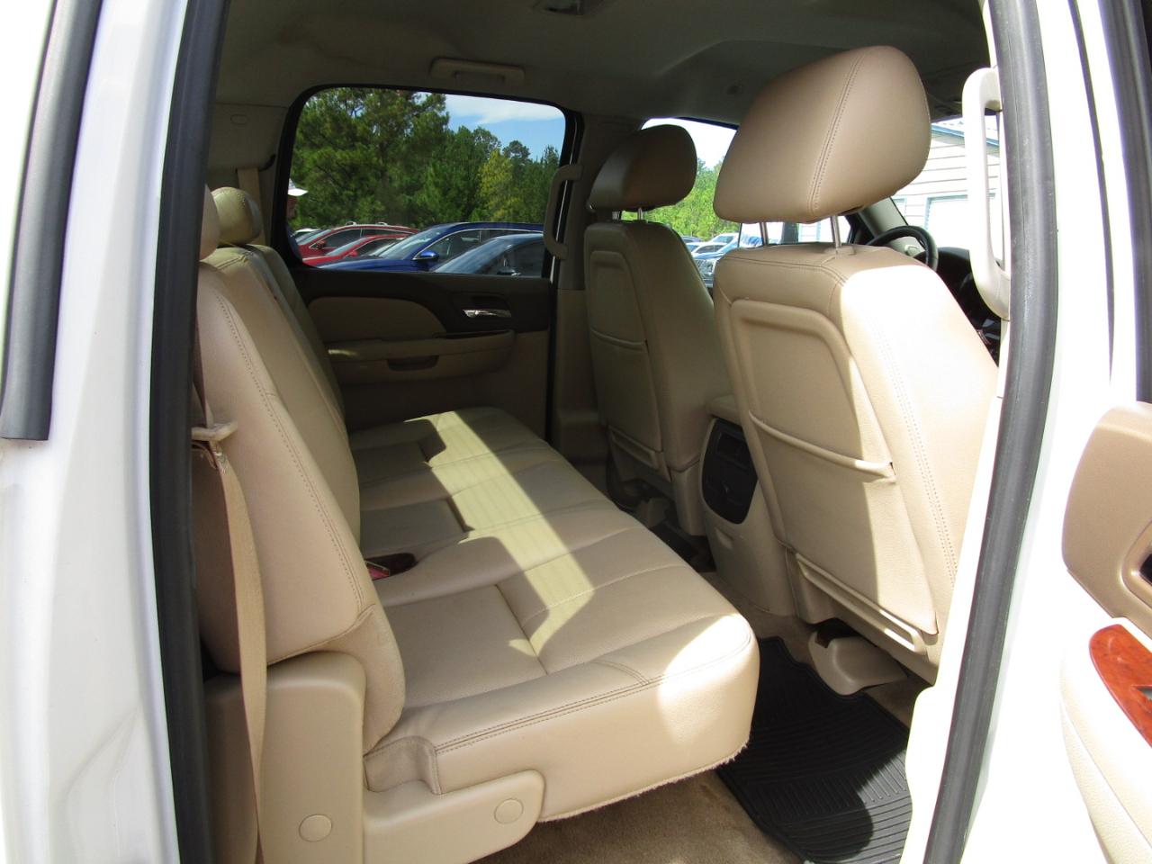 Chevrolet Silverado 2500HD 4WD Crew Cab 153.7" LTZ 2012