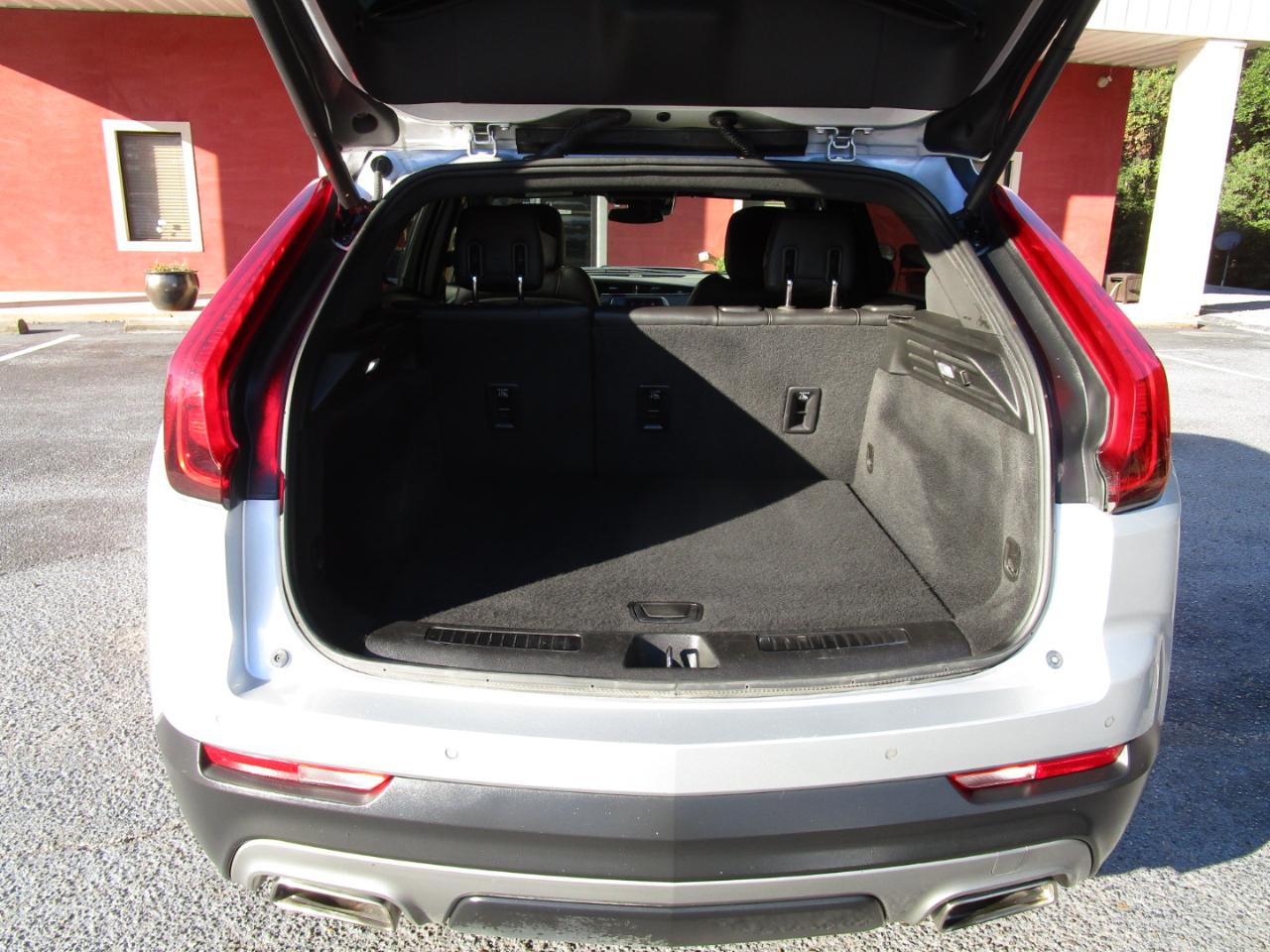 Cadillac XT4 FWD 4dr Premium Luxury 2021