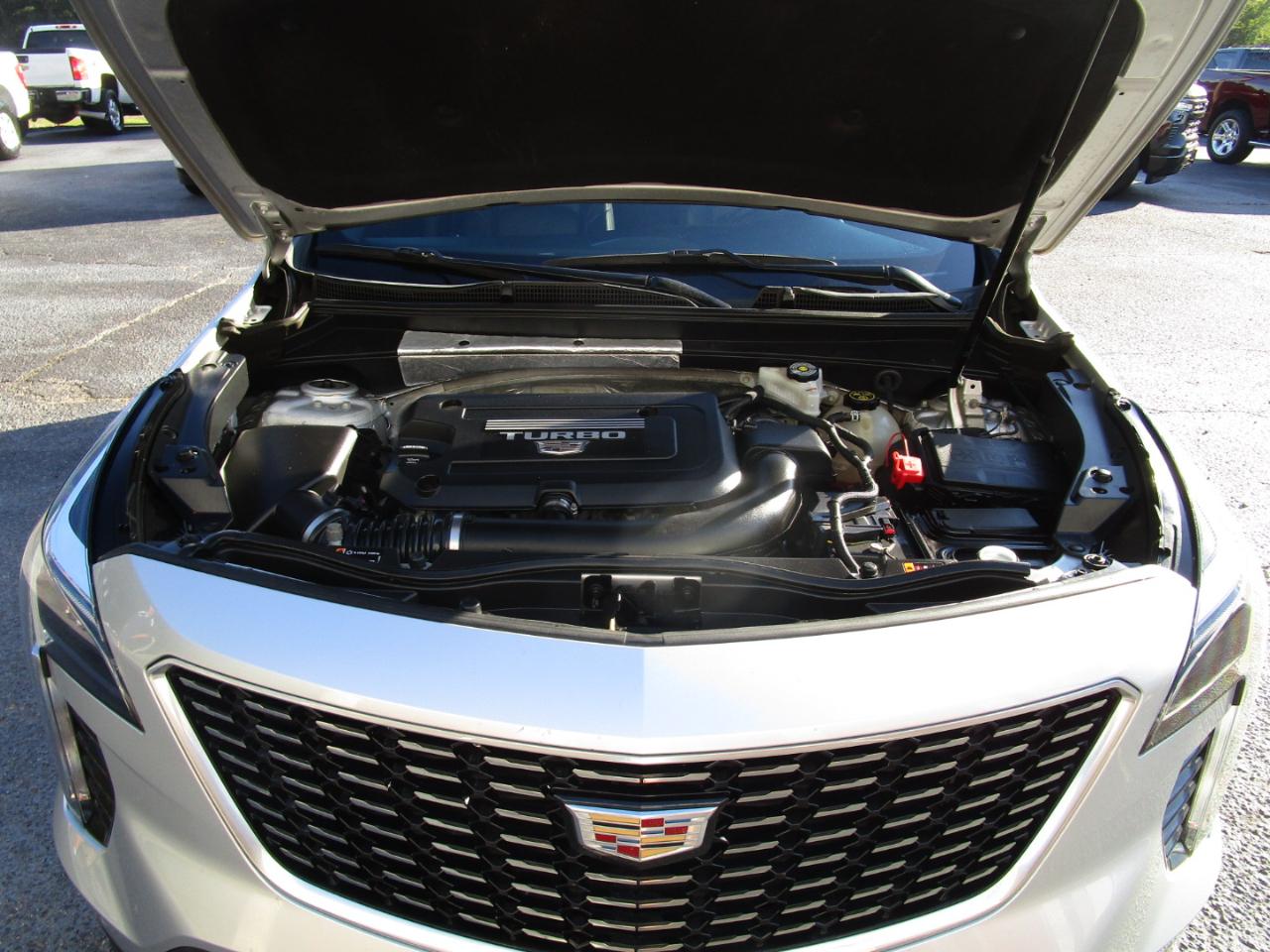 Cadillac XT4 FWD 4dr Premium Luxury 2021