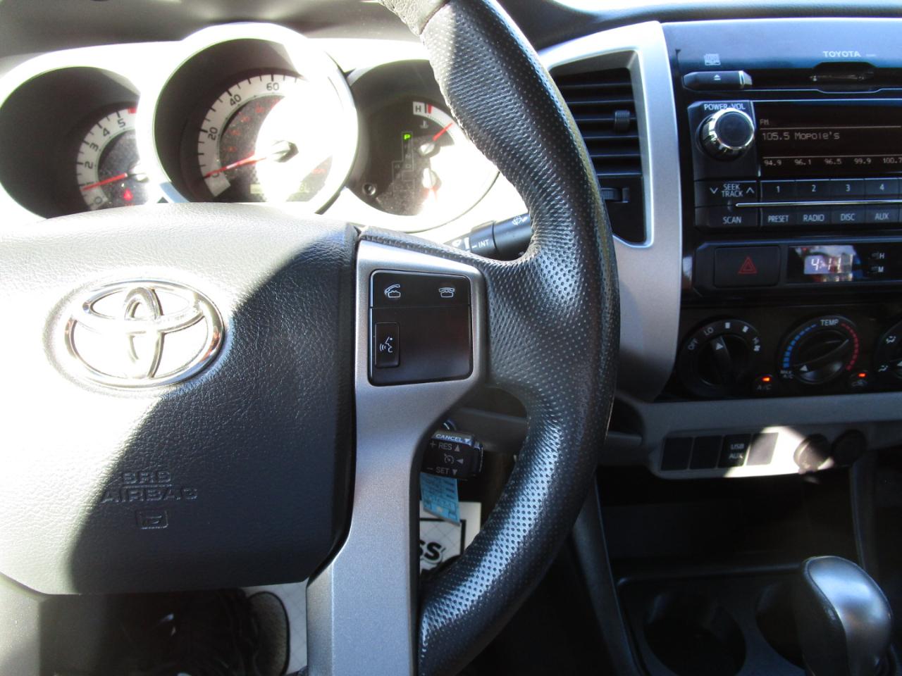 Toyota Tacoma 2WD Access Cab V6 AT PreRunner (Natl) 2012