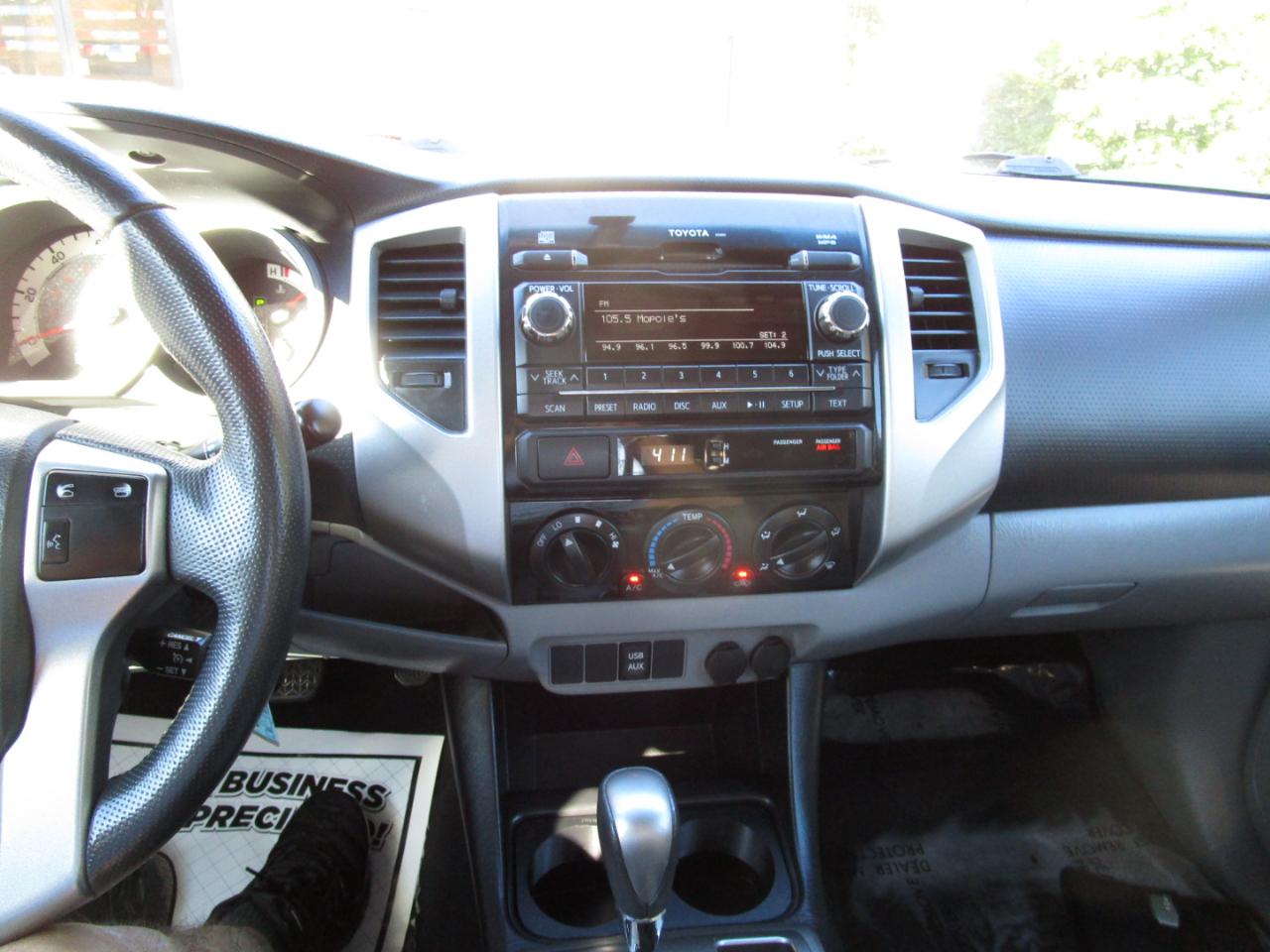 Toyota Tacoma 2WD Access Cab V6 AT PreRunner (Natl) 2012