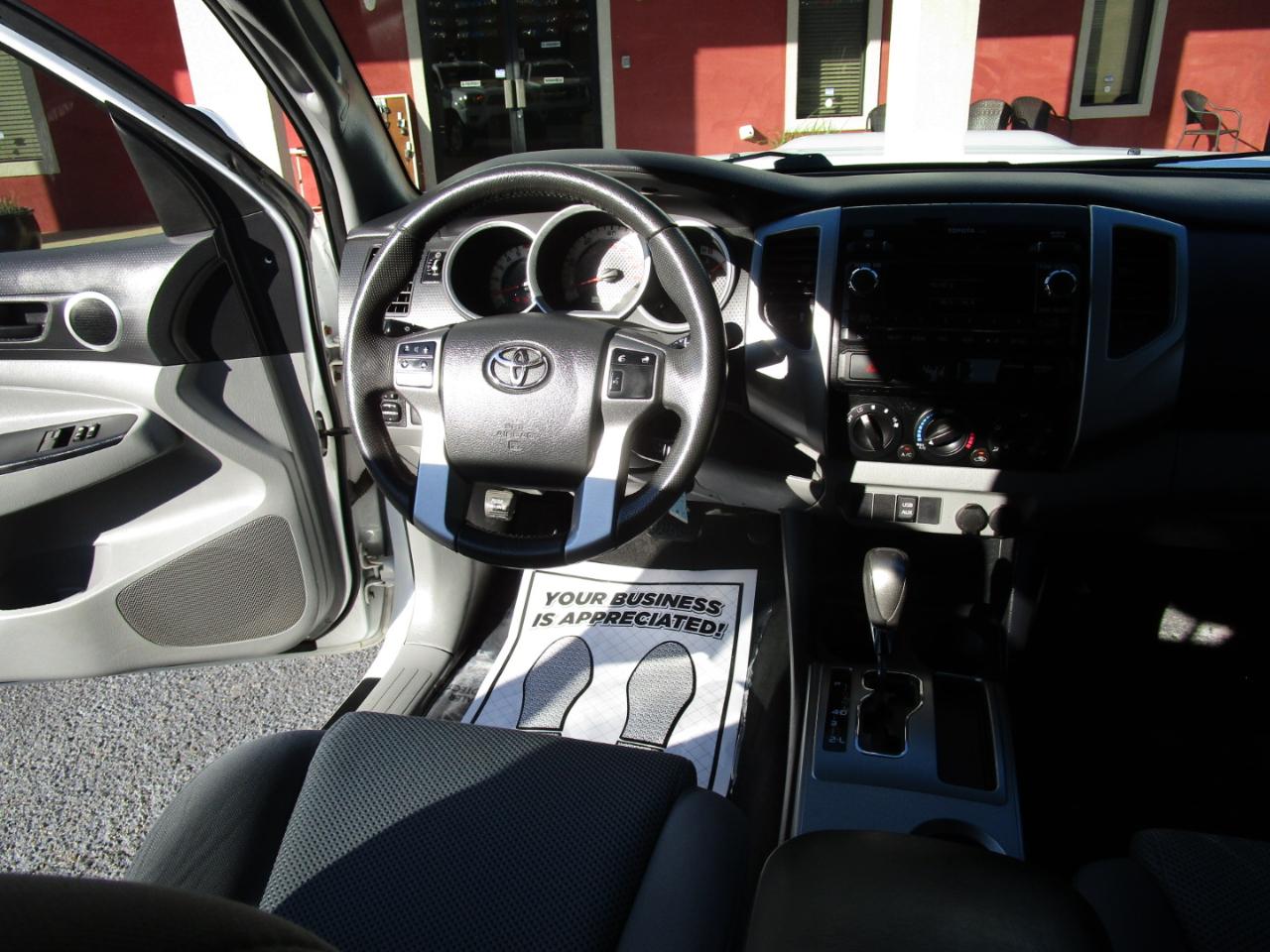 Toyota Tacoma 2WD Access Cab V6 AT PreRunner (Natl) 2012