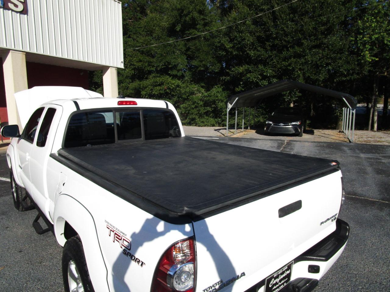 Toyota Tacoma 2WD Access Cab V6 AT PreRunner (Natl) 2012