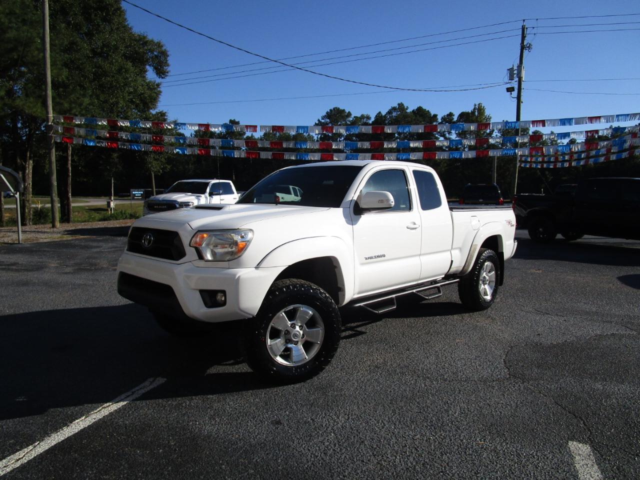 Toyota Tacoma 2WD Access Cab V6 AT PreRunner (Natl) 2012