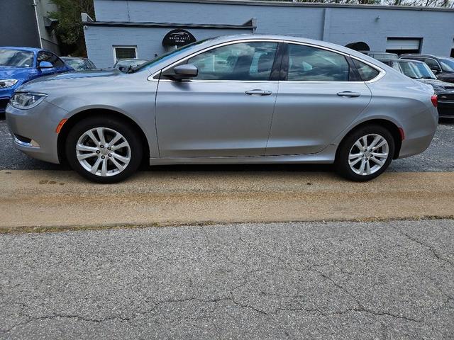 2015 Chrysler 200 Limited Sedan FWD