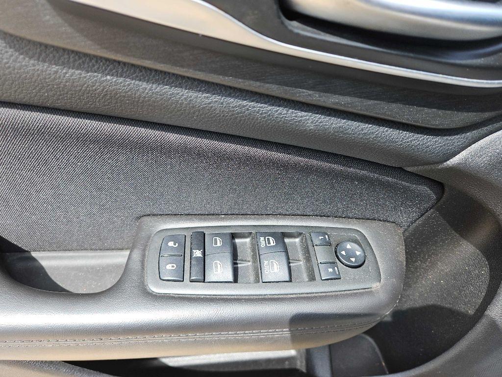 Chrysler 200 Limited 2015