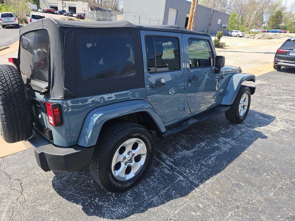 Jeep Wrangler Unlimited Sahara 4WD 2014
