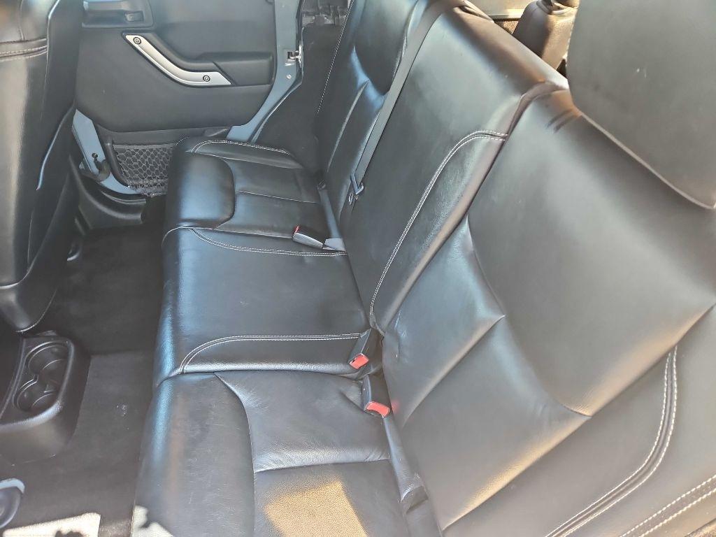 Jeep Wrangler Unlimited Sahara 4WD 2014