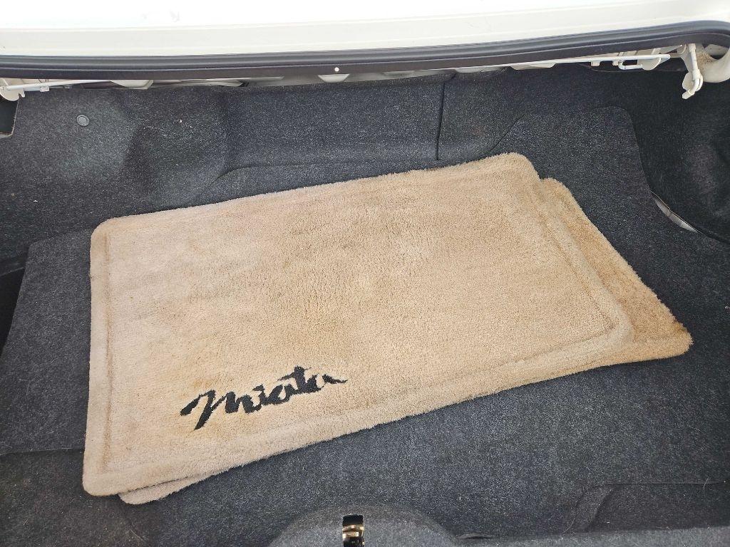 Mazda MX-5 Miata Base 1999
