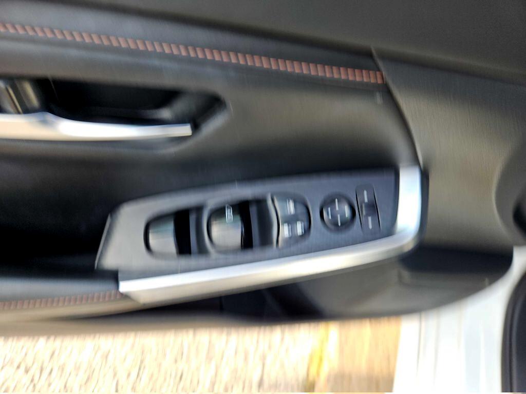 Nissan Sentra SR 2020 Nissan Sentra SR 2020