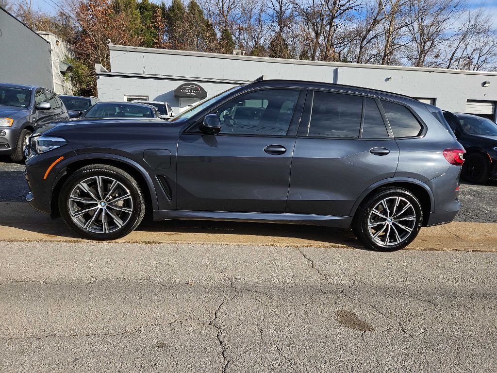 2021 BMW X5 xDrive45e Plug-In Hybrid