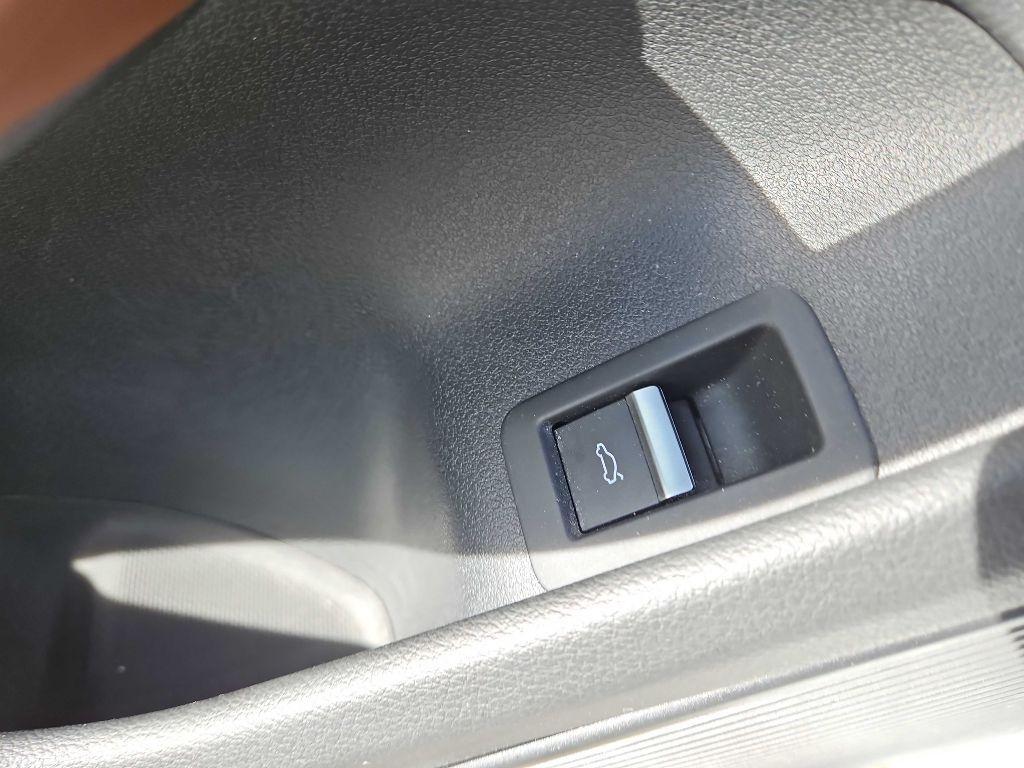 Audi A4 2.0 TFSI Auto Premium Plus quattro AWD 2017