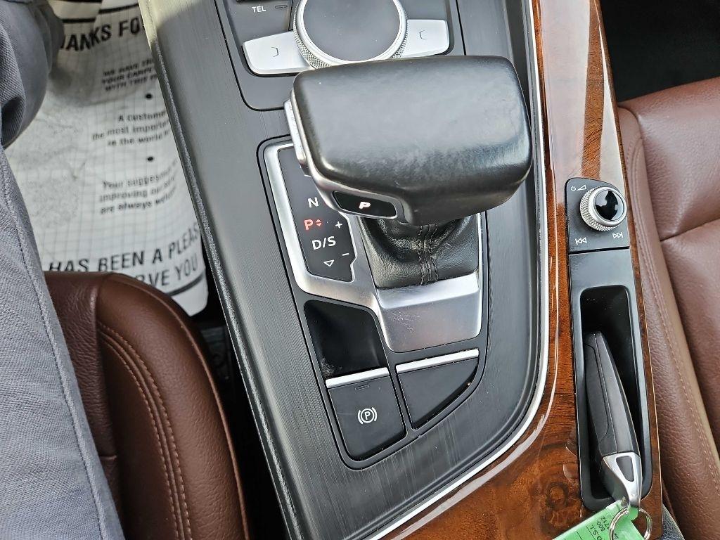 Audi A4 2.0 TFSI Auto Premium Plus quattro AWD 2017