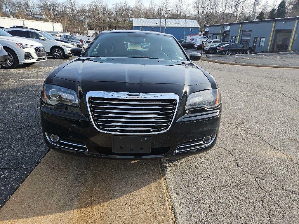 Chrysler 300 4dr Sdn 300S RWD 2013