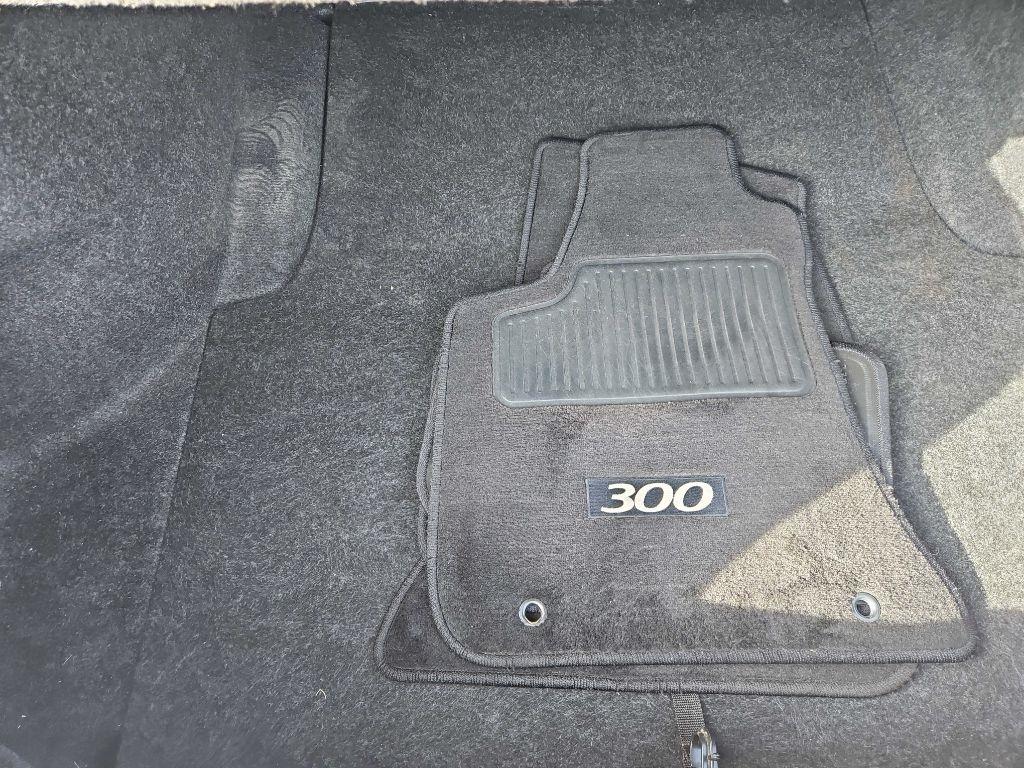 Chrysler 300 4dr Sdn 300S RWD 2013