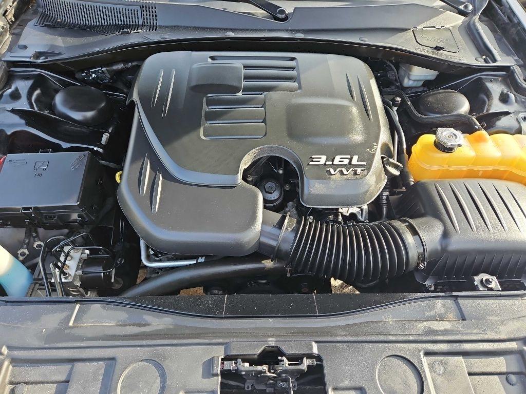 Chrysler 300 4dr Sdn 300S RWD 2013