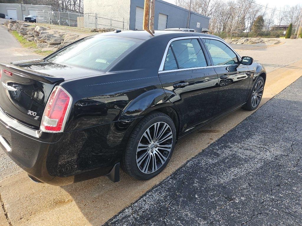 Chrysler 300 4dr Sdn 300S RWD 2013