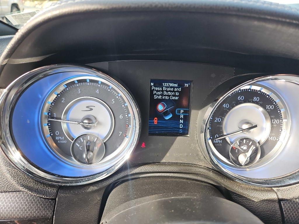 Chrysler 300 4dr Sdn 300S RWD 2013