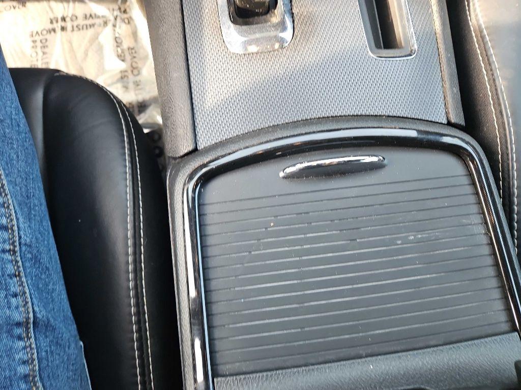 Chrysler 300 4dr Sdn 300S RWD 2013