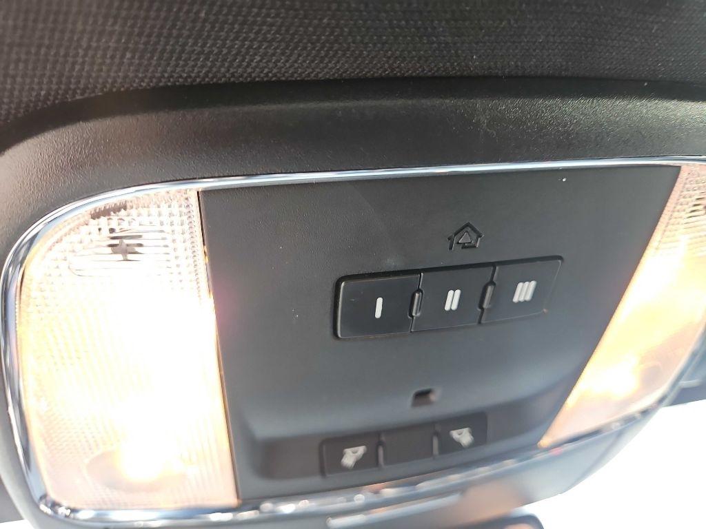 Chrysler 300 4dr Sdn 300S RWD 2013