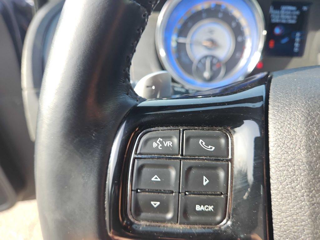 Chrysler 300 4dr Sdn 300S RWD 2013