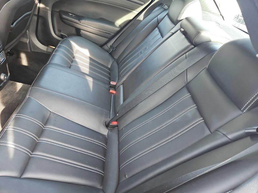 Chrysler 300 4dr Sdn 300S RWD 2013