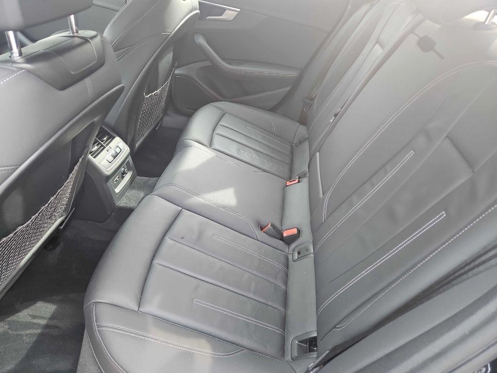 Audi A4 Sedan S line Premium Plus 45 TFSI quattro 2021