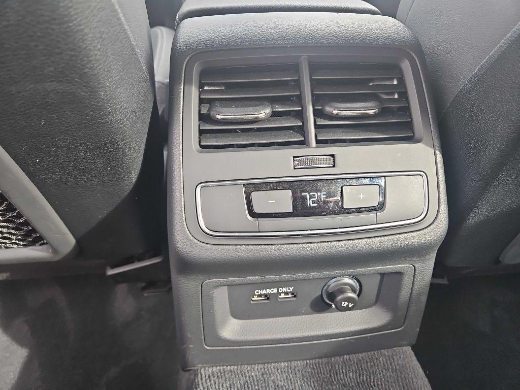 Audi A4 Sedan S line Premium Plus 45 TFSI quattro 2021