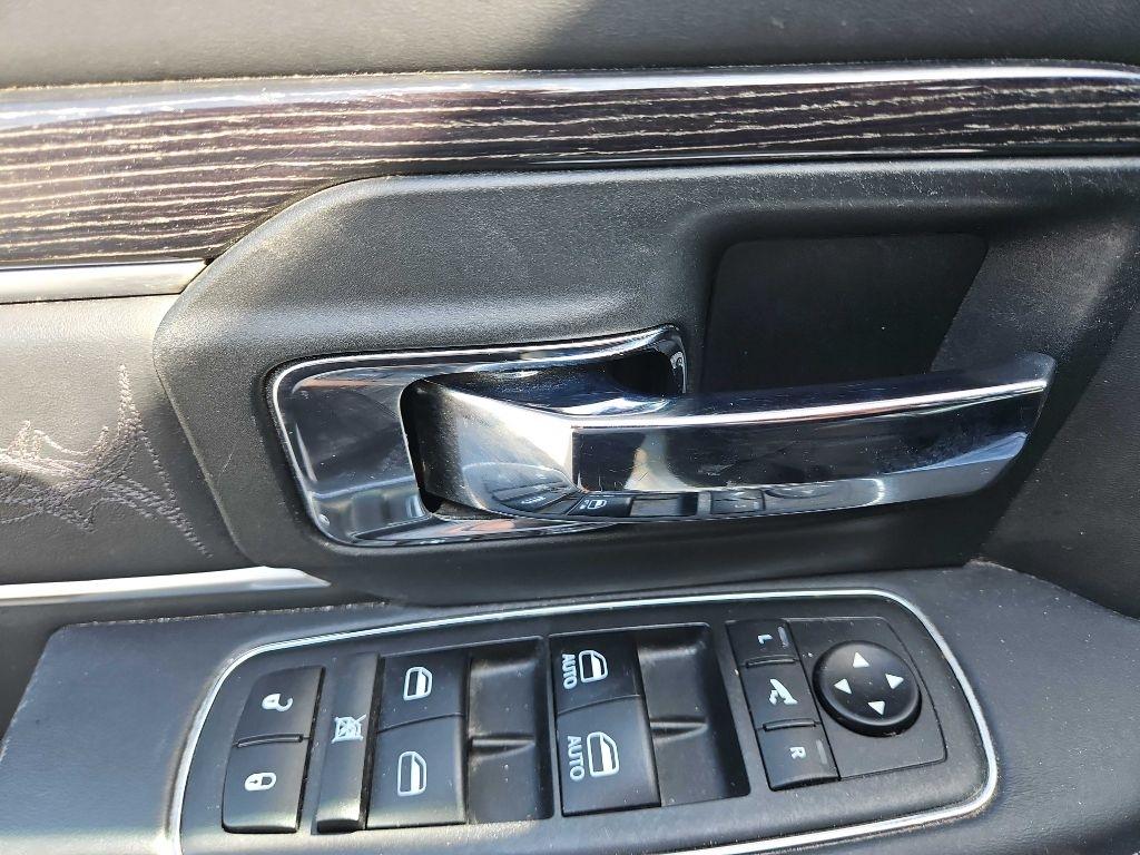 RAM 1500 Limited 4x4 Crew Cab 5'7" Box *Ltd Avail* 2018