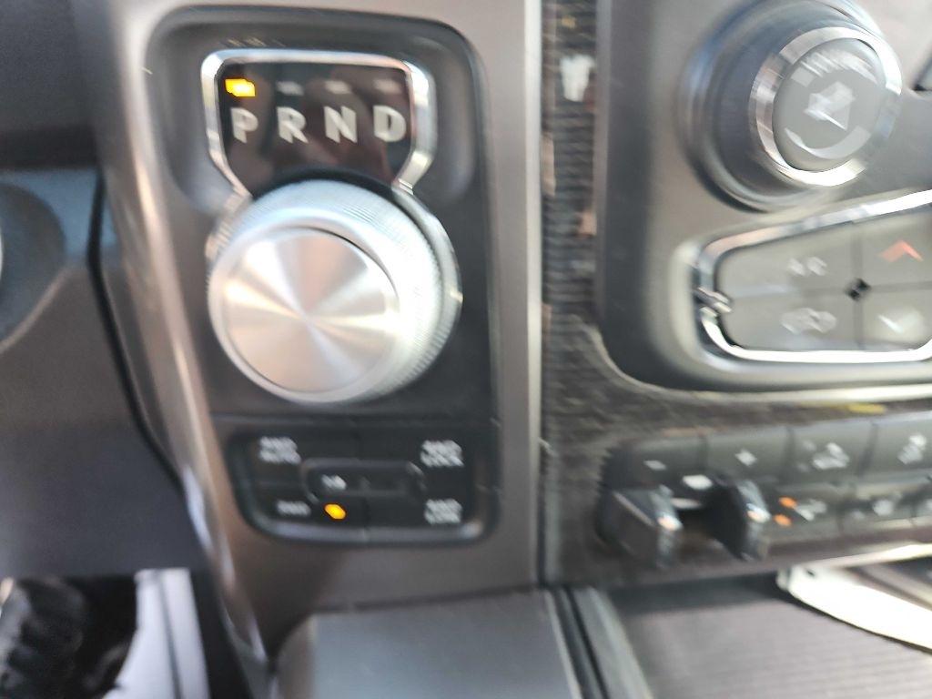 RAM 1500 Limited 4x4 Crew Cab 5'7" Box *Ltd Avail* 2018