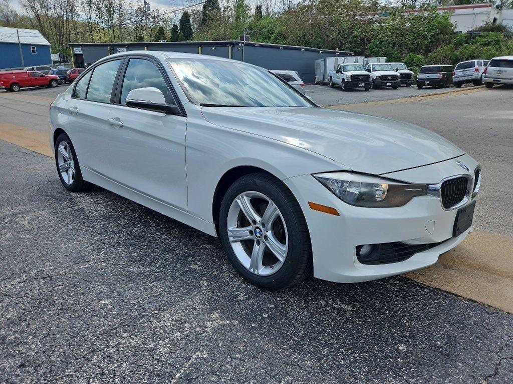 BMW 3 Series 4dr Sdn 328i xDrive AWD 2014