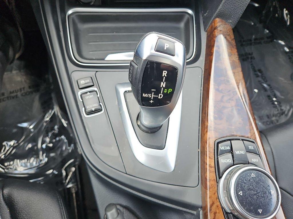 BMW 3 Series 4dr Sdn 328i xDrive AWD 2014