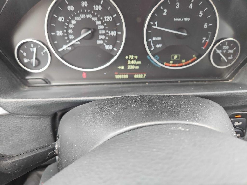 BMW 3 Series 4dr Sdn 328i xDrive AWD 2014