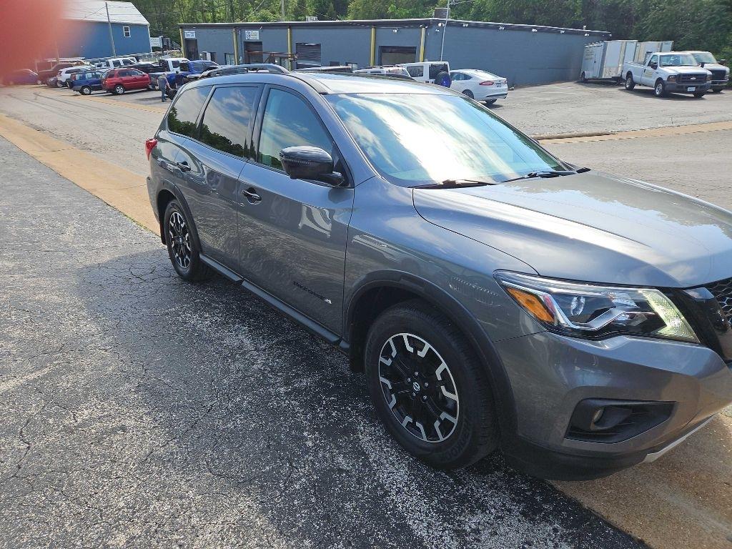 Nissan Pathfinder 4x4 SL 2020