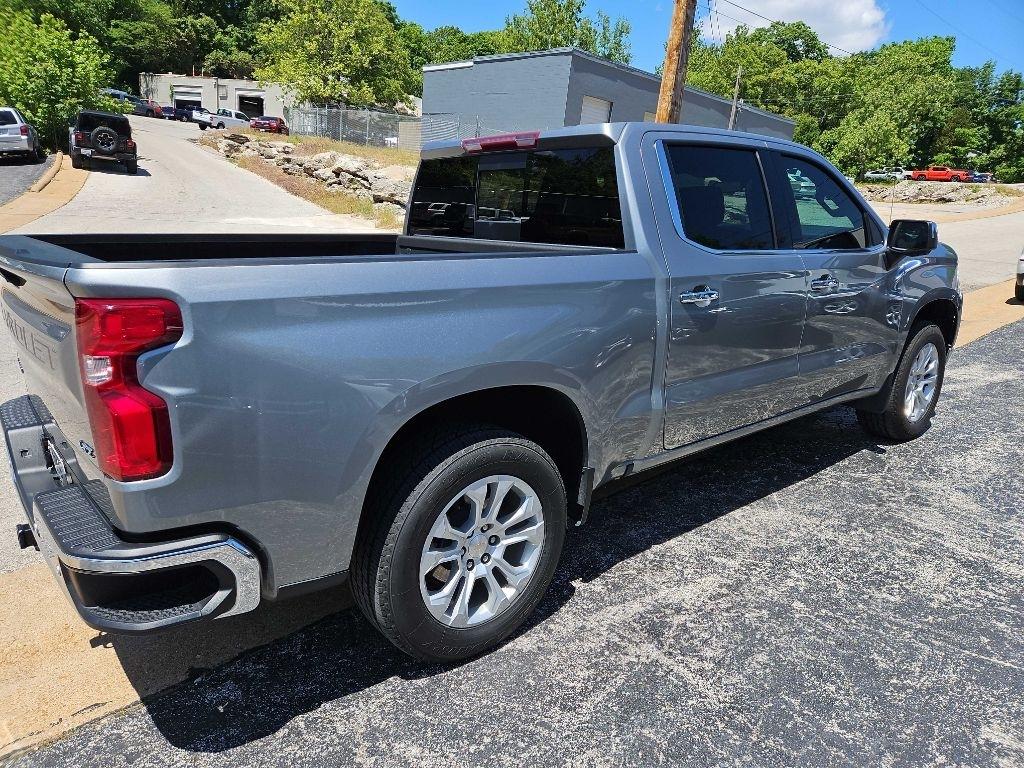 Chevrolet Silverado 1500 4WD Crew Cab 147" LTZ 2023