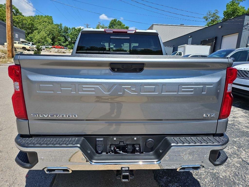 Chevrolet Silverado 1500 4WD Crew Cab 147" LTZ 2023