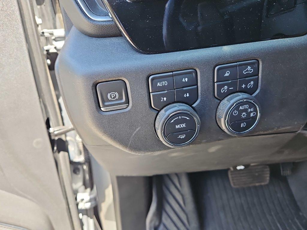 Chevrolet Silverado 1500 4WD Crew Cab 147" LTZ 2023