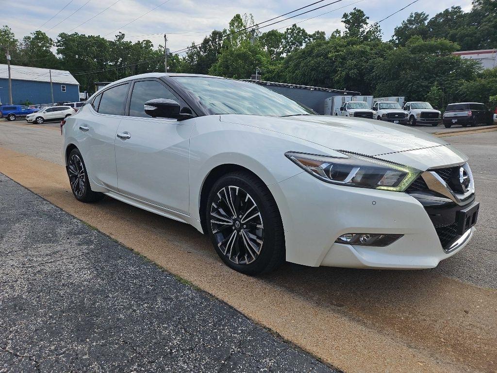2016 Nissan Maxima Platinum's photo