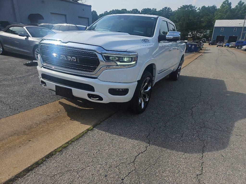 RAM 1500 Limited 4x4 Crew Cab 5'7" Box 2024