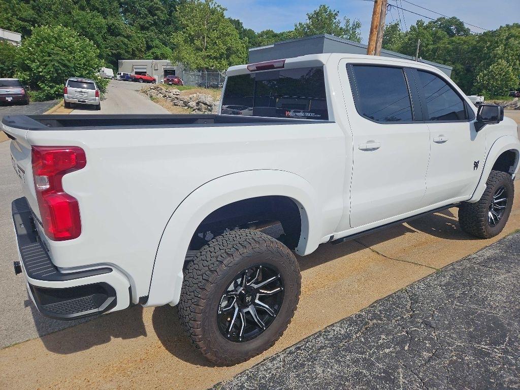 Chevrolet Silverado 1500 4WD Crew Cab 147" RST 2023