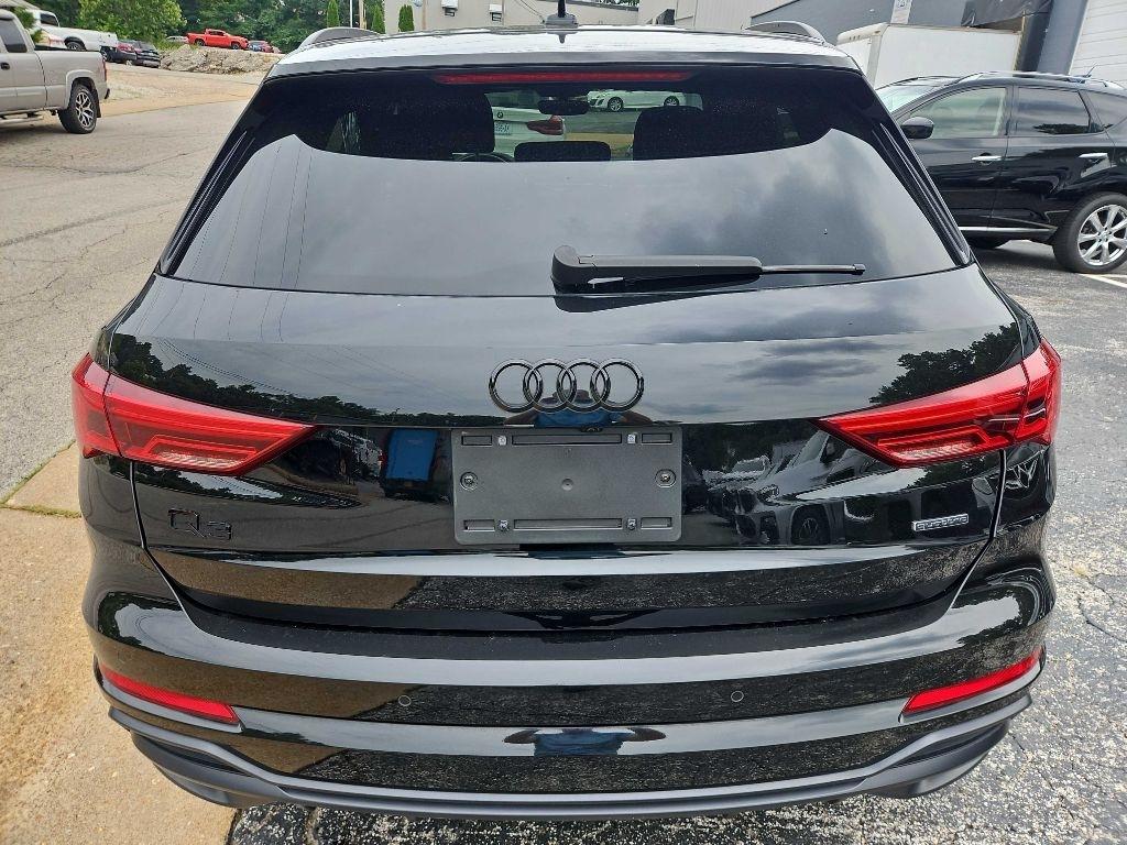 Audi Q3 S line Premium Plus 45 TFSI quattro 2022
