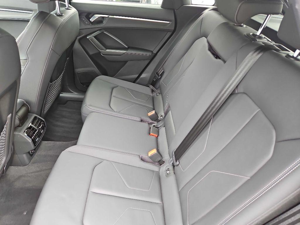 Audi Q3 S line Premium Plus 45 TFSI quattro 2022