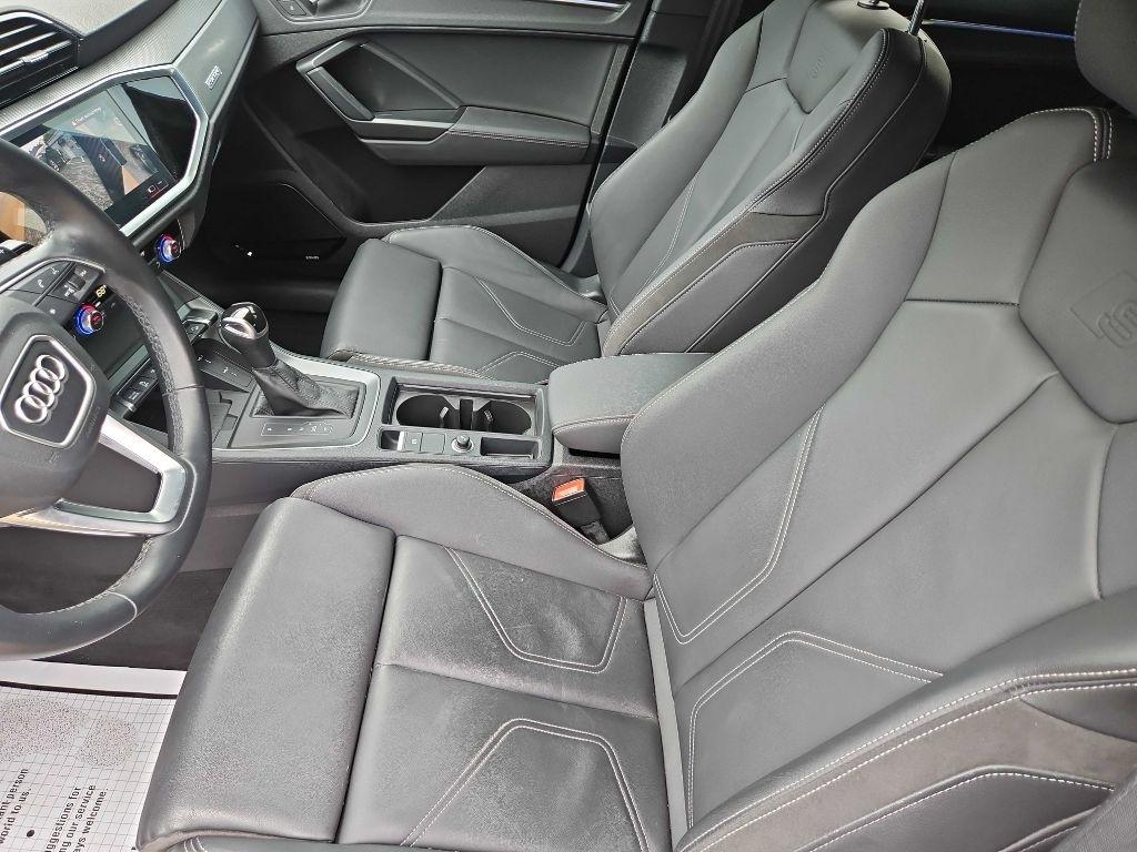 Audi Q3 S line Premium Plus 45 TFSI quattro 2022